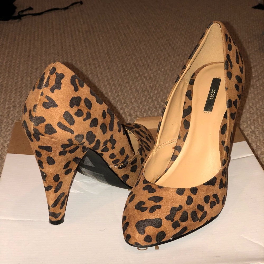 Cheetah prints high heels size 7